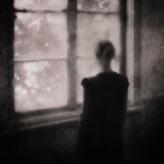 Through a window, Roberto De Mitri